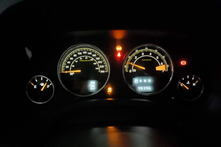 Used Jeep Compass 2014 2.0L two-wheel drive luxury version
