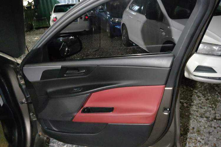 Used Jaguar XE 2017 2.0T 200 PS R-Sport