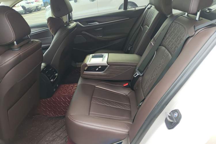 Used BMW 5 Series 2019 Facelifted 530Li Luxury Edition Premium Package Left Rear Seat