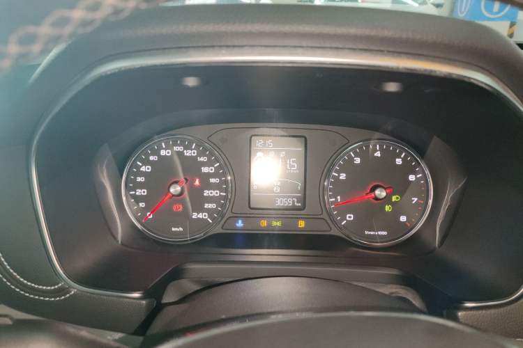 Used Roewe RX5 2018 20T Two-Wheel Drive Manual Flagship Edition