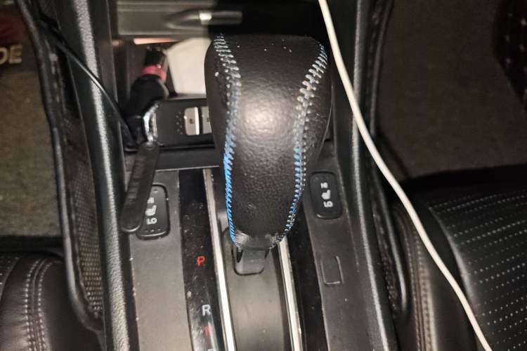 Used Honda Jade 2013 1.8L CVT Luxury Edition 5 seats