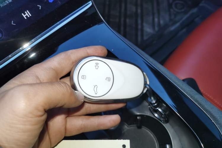 Used NETA S 2022 All-Electric 650 km Four-Wheel Drive Flagship Edition
