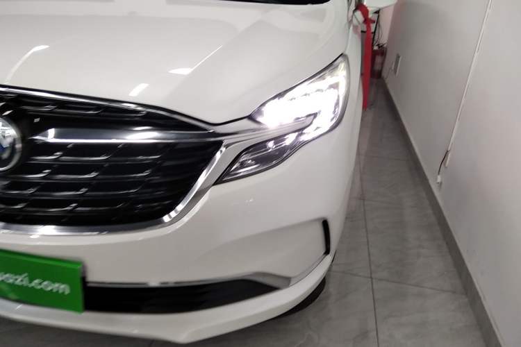 Used Buick GL8 2022 ES Landtrek 653T Comfort Edition