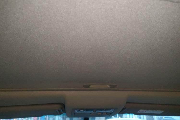 Used Toyota Highlander 2013 2.7L Two-Wheel Drive 7-Seater Zijin Edition Headliner