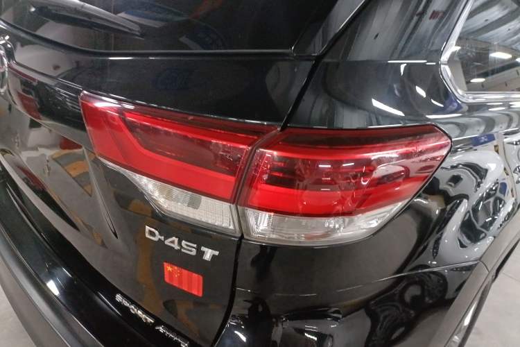 Used Toyota Highlander 2018 2.0T Four-Wheel Drive Luxury Version 7 Seats China VI Standard