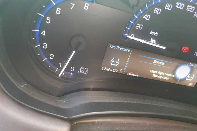 Used Cadillac XTS 2013 28T Comfort Model
