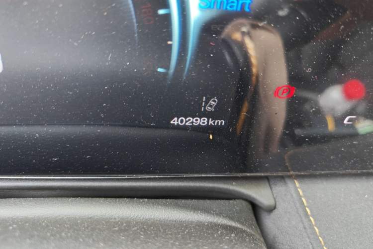 Used CHANGAN OSHAN X5 PLUS 2023 Revised 1.5T DCT Excellence Edition Odometer Close Up