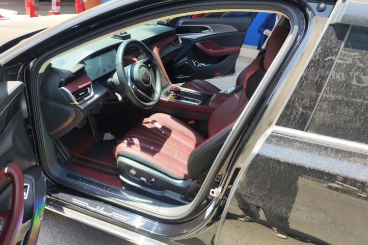 Used Hongqi H5 2024 2.0T Automatic Smart Connect Flagship Edition Driver Seat