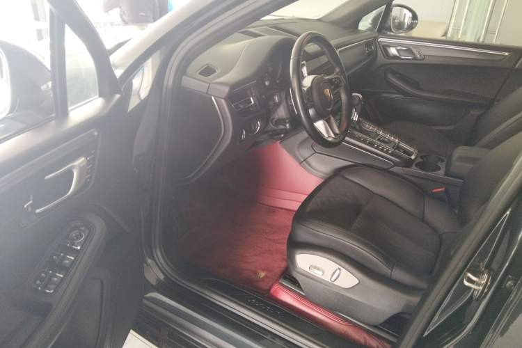 Used Porsche Macan 2018 Macan 2.0T