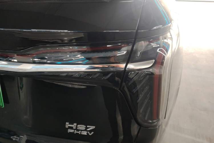 Used Hongqi HS7 PHEV 2024 2.0T PHEV Four-Wheel Drive Flagship Edition 6 Seats Right Rear Taillight