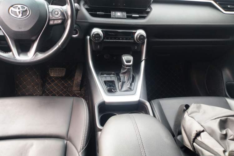 Used Toyota Wildlander 2023 2.0L CVT Two-Wheel Drive Urban Edition
