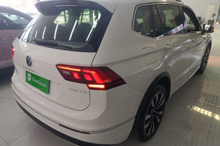 Used Volkswagen Tiguan L 2021 330TSI Automatic Two-Wheel Drive R-Line Enhanced Edition Rear Right 45 Deg