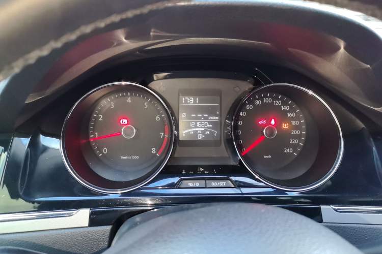Used Volkswagen Bora 2013 1.6L Manual Comfort Model Instrument Cluster