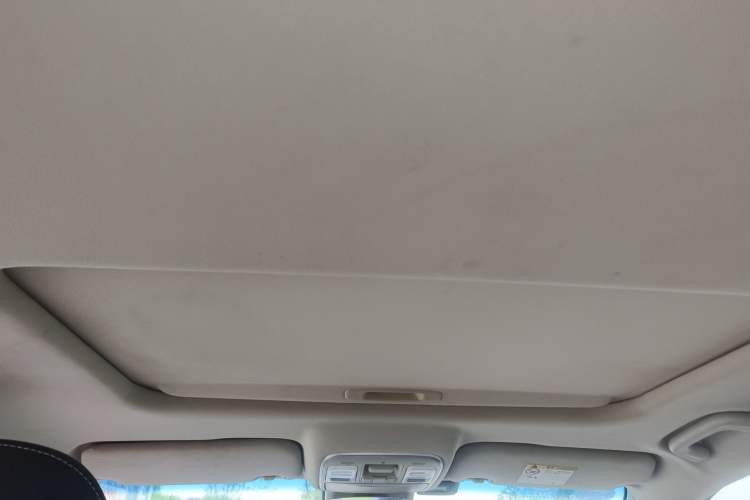 Used Geely Auto Emgrand GL 2018 1.4T Manual Elite Smart Connectivity Version Headliner