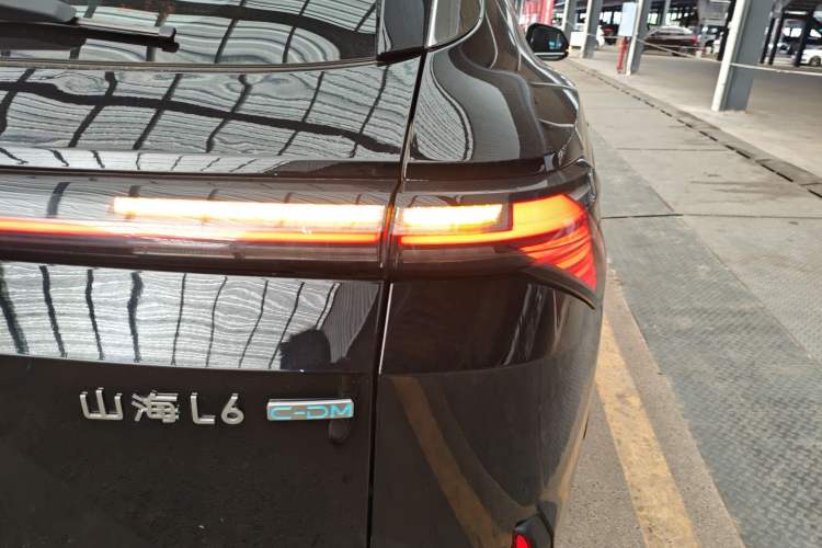 Used JETOUR Shanhai L6 2024 1.5TD DHT ULTRA