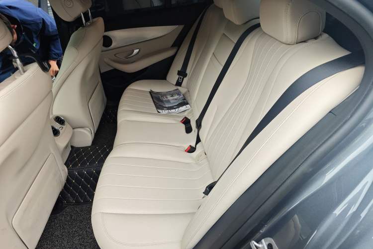 Used Mercedes-Benz E-Class 2019 E 260 Sport Edition Left Rear Seat