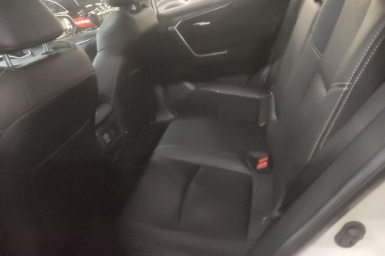 Used Toyota RAV4 2020 Dual-Engine 2.5L E-CVT Two-Wheel Drive Elite Edition