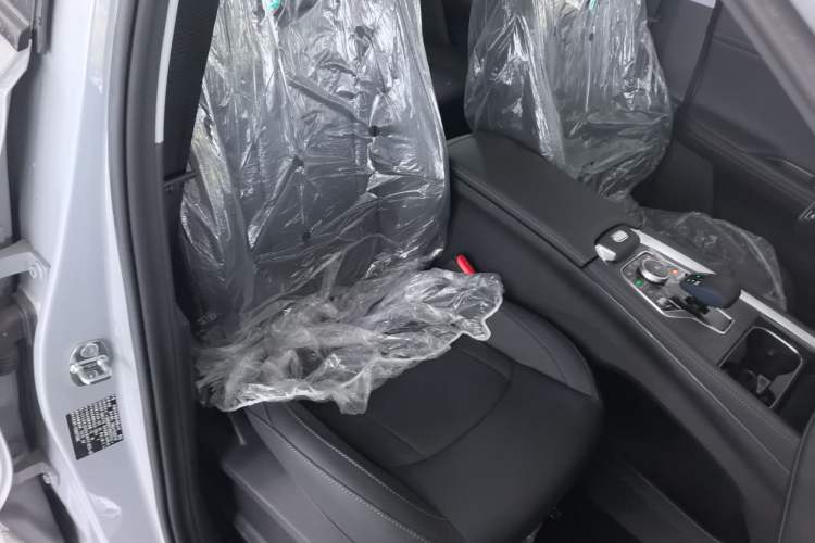 Used Chery Tiggo 8 PRO New Energy 2024 1.5T 100km XinChen Edition
