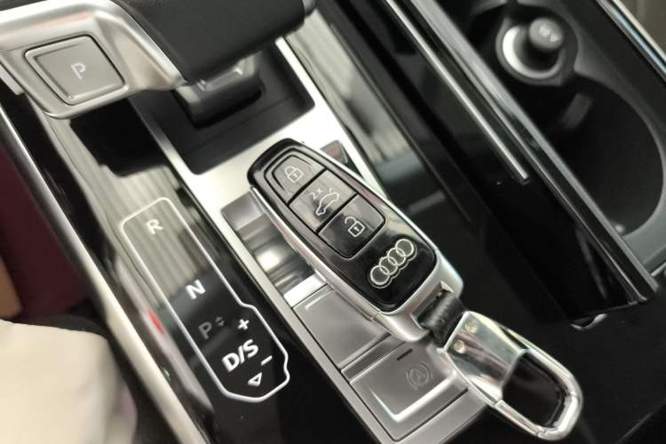 Used Audi A8 2022 A8L 50 TFSI quattro Comfort Edition Collector's Model