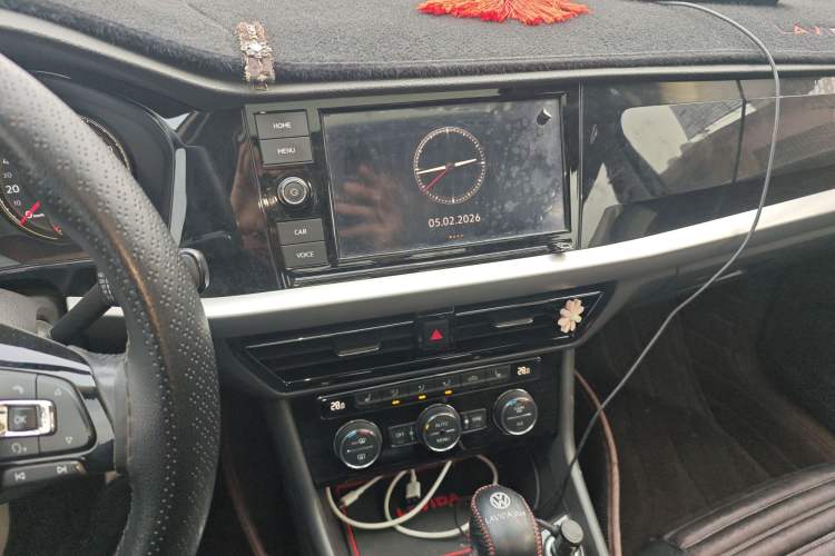 Used Volkswagen Lavida 2019 280TSI DSG Luxury Edition China VI Standard Audio And AC Panel