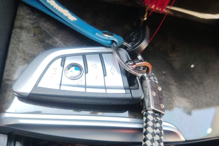 Used BMW 5 Series 2021 525Li M Sport Package Vehicle Key