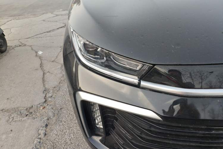 Used EXEED Lingyun 2023 400T Four-Wheel Drive Star Prestige Edition Right Front Headlight