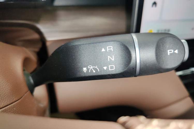 Used Wuling Xingguang S 2024 130 km Flagship Version Gear Lever