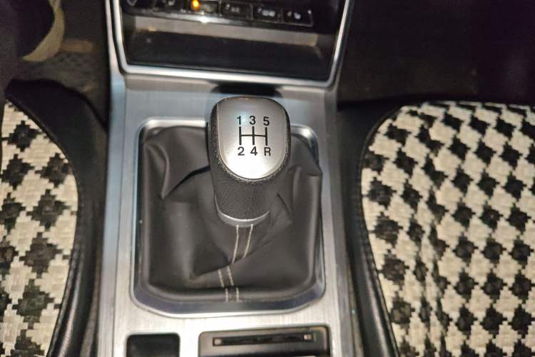 Used Bestune X40 2019 1.6L Manual Luxury Edition China VI