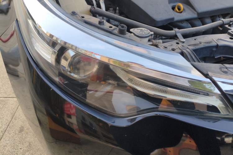 Used Toyota Levin 2014 1.6G CVT Elite Edition Right Front Headlight