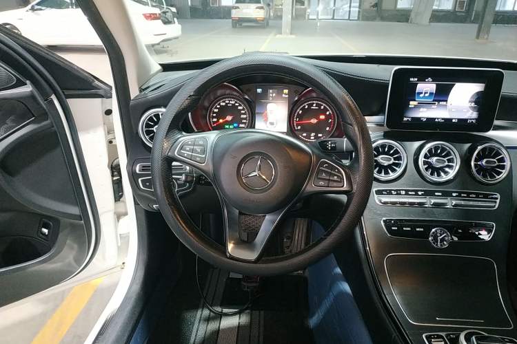 Used Mercedes-Benz C-Class 2018 C 180 L Fashion Edition Sport Version