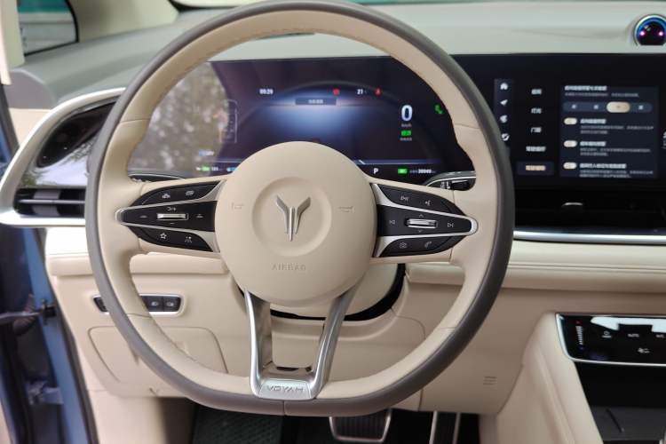 Used VOYAH Dream 2022 Low-Carbon Edition Dream+ Smart Enjoyment Package Steering Wheel