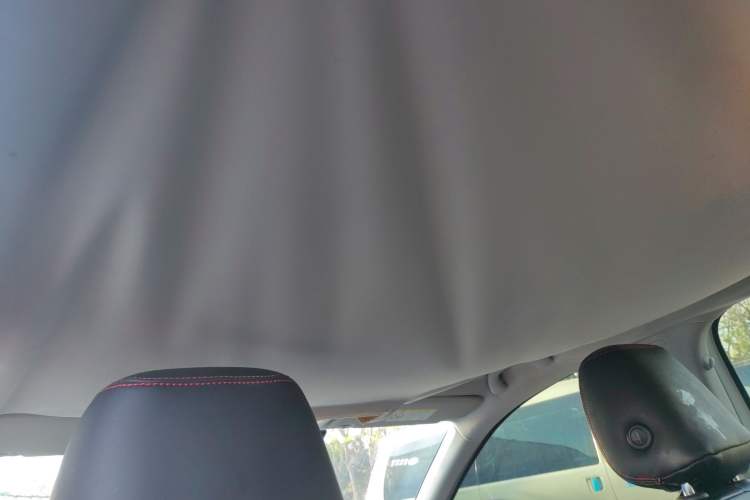 Used Skoda Octavia 2017 Classic Model 1.6L Automatic Comfort Edition Headliner