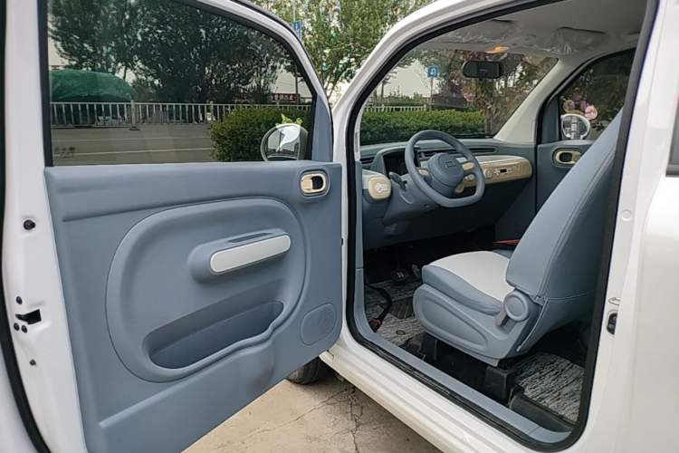 Used Bestune Pony 2025 222km Range Lingxi Horse Driver Seat