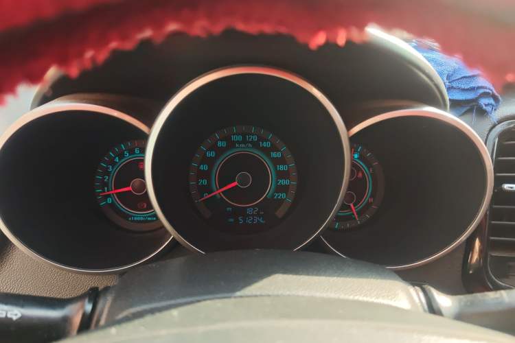 Used CHANGAN Eado 2012 1.6L Manual Luxury Model China IV Standard Instrument Cluster