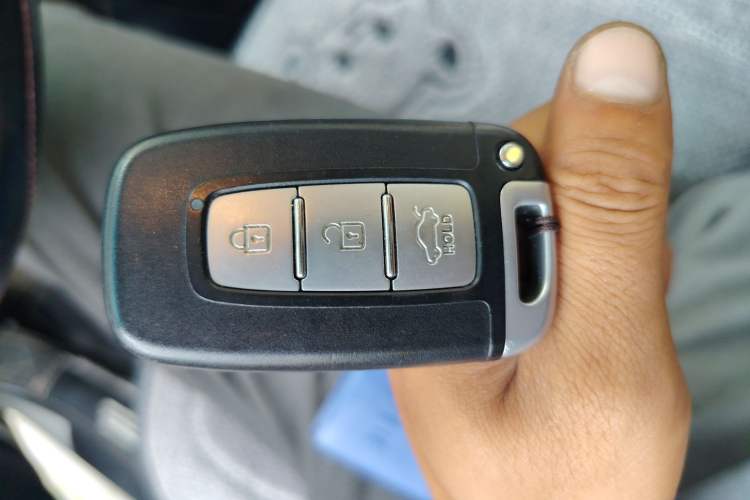 Used Hyundai Elantra (5th Generation / Langdong) 2012 1.6L Automatic Leading Model Vehicle Key