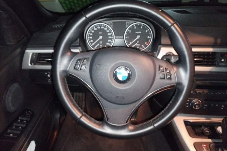 Used BMW 3 Series 2011 320i Convertible Coupe