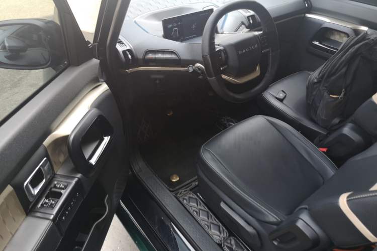 Used Baojun KiWi EV 2021 Artist Model Ternary Lithium Driver Seat