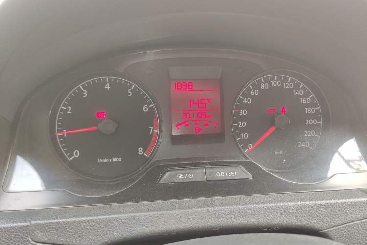 Used Volkswagen Santana 2013 1.6L Manual Comfort Edition Instrument Cluster