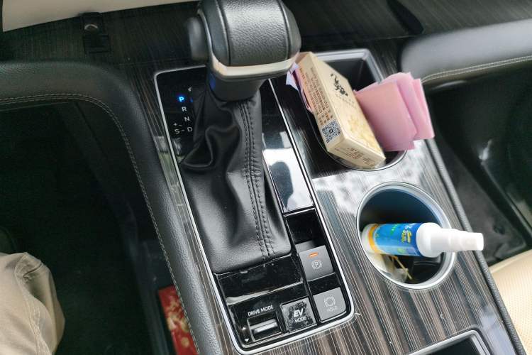 Used Toyota SIENNA 2021 2.5L Hybrid Premium Edition