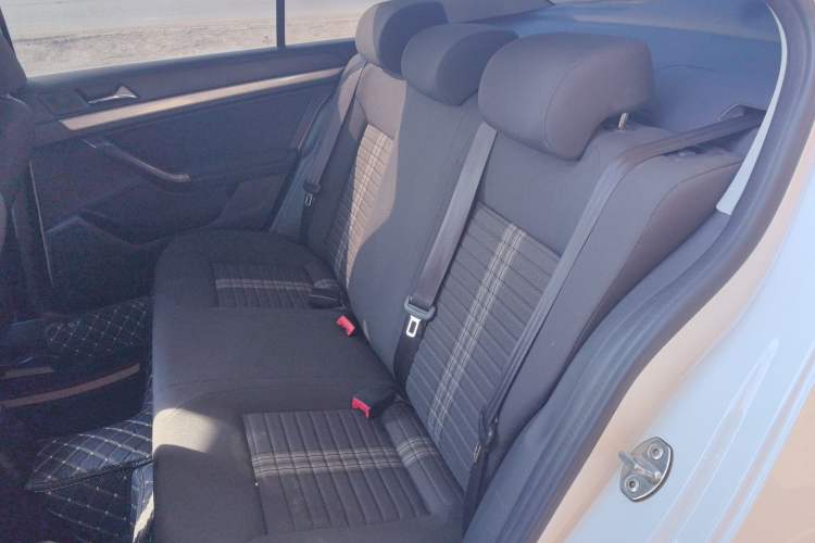 Used Volkswagen Lavida 2019 Lavida Start 1.5L Automatic Trendy Version China VI Standard
