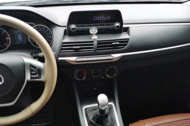 Used Great Wall Wingle 7 2019 2.0T Diesel Two-Wheel Drive Value Edition China VI Standard Big Double Cab GW4D20M