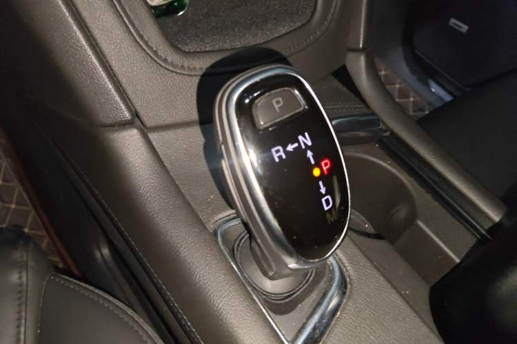 Used Cadillac XT5 2018 25T Luxury Model