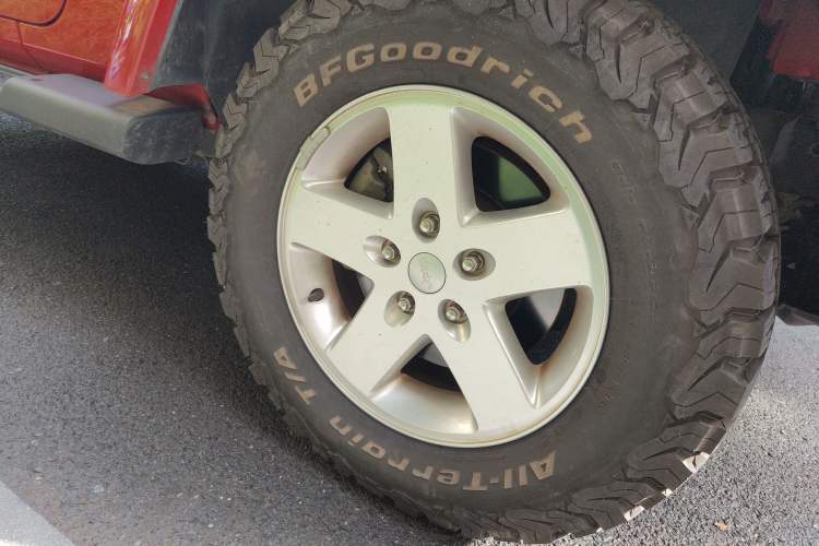 Used Jeep Wrangler 2014 3.0L Sahara Four-Door Edition