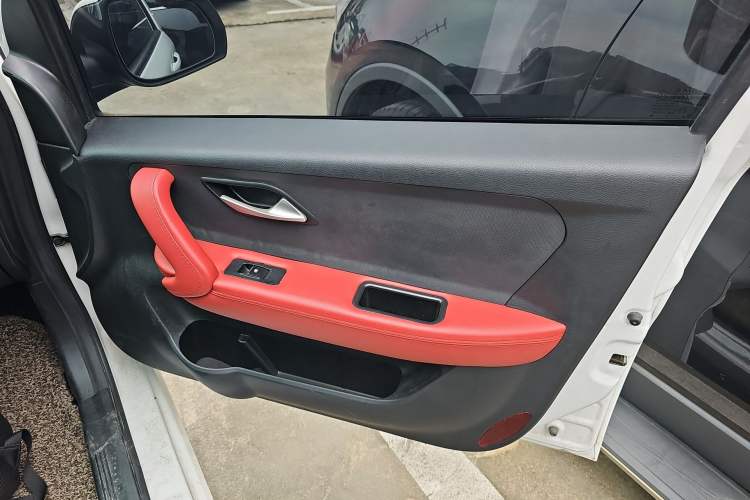 Used JAC iEV6E 2018 Upgraded iEV6E Luxury Model