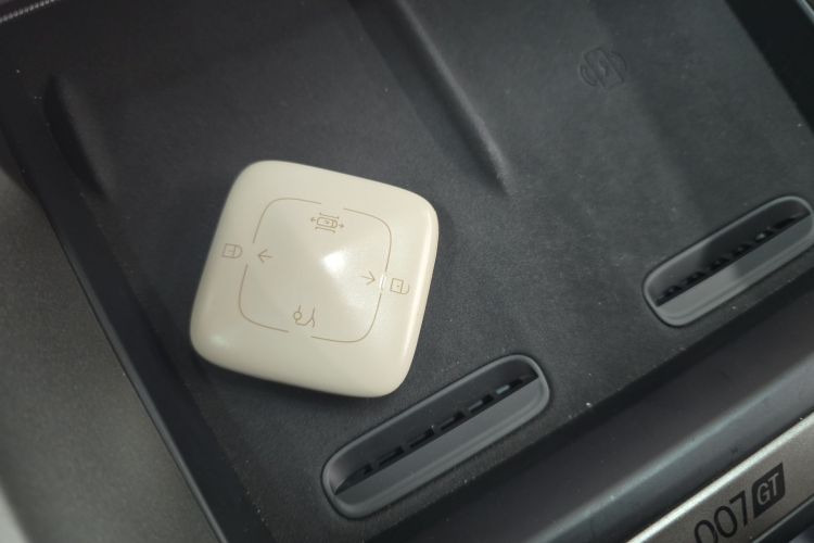 Used Zeekr 007GT 2025 Rear-Drive Intelligent Driving Version 75 kWh Vehicle Key