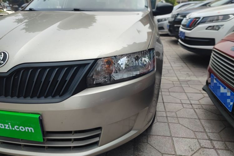 Used Skoda Rapid 2016 1.4L Manual Front-Wheel Drive Model