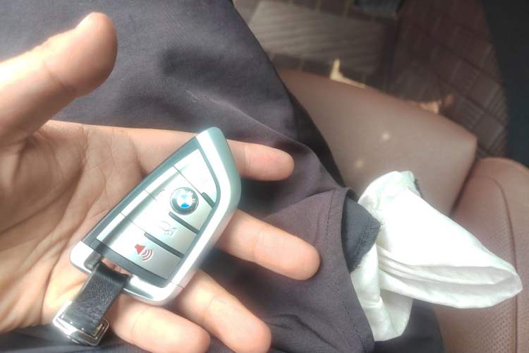 Used BMW 5 Series 2017 535Li Leading Model
