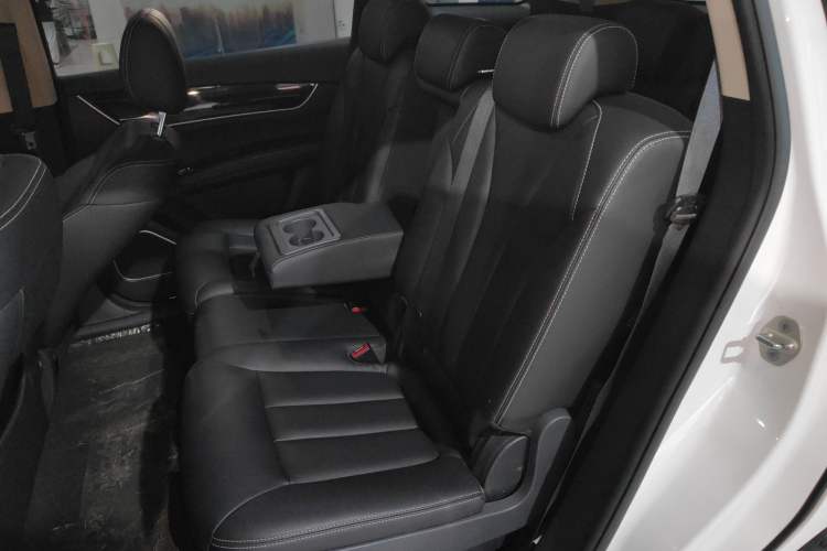 Used BYD Song MAX 2017 1.5T Automatic Smart Connect Luxury 7-Seater
