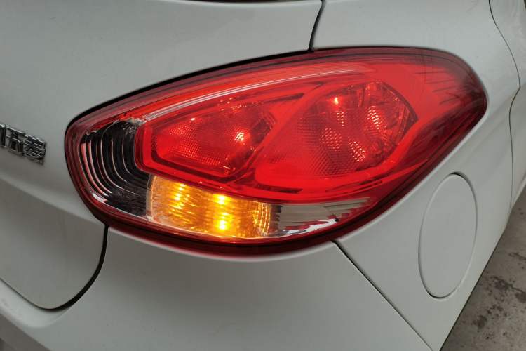 Used Baojun 310 2017 1.5L Automatic Fashion Model