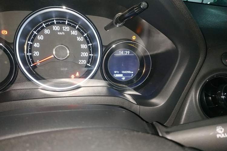 Used Honda XR-V 2015 1.8L VTi CVT Luxury Edition Odometer Close Up